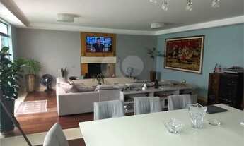 Imagem 5: Casa moderna e bem localizada