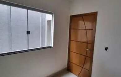 Imagem 7: VENDE-SE CASA 2/4 BEM LOCALIZADO