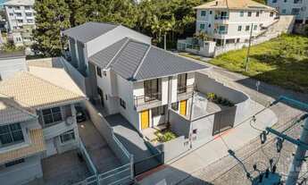 Imagem: Sobrado para venda tem 72 metros quadrados