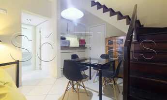 Imagem 4: Flat na cobertura com 2 dormitórios e 1 vaga de garagem, finamente decorado no centro de A