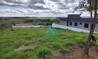 Imagem 2: Lindo terreno na Parte Alta do condomínio, medida maior que o Padrão