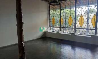 Imagem 2: EXCEPCIONAL CASA COM 6 QTS E 3 SALAS - 369m² DE ÁREA CONSTRUÍDA