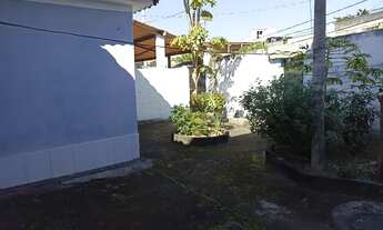 Imagem 7: Casa comercial localizada próximo ao pólo gastronômico da Praça Salinópolis