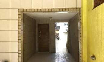 Imagem 2: Aluga-se ? com Casa com 3 dormitórios