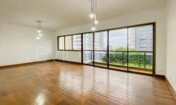 Imagem 3: Apartamento á venda no Tatuapé com 147 m², 4 dormitórios sendo 1 suíte e 3 vagas de garage