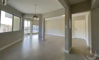 Imagem 2: Apartamento para venda com 110 metros quadrados com 2 quartos em Centro - Florianópolis