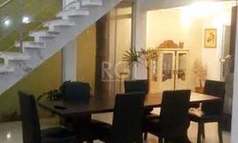 Imagem 2: Casa para Venda - 300m², 3 dormitórios, sendo 3 suites, 6 vagas - São Lucas