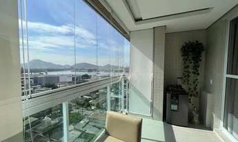 Imagem 2: Cobertura SENSACIONAL, com vista mar, 4 suítes , 3 vagas demarcadas, prédio novo, piscina