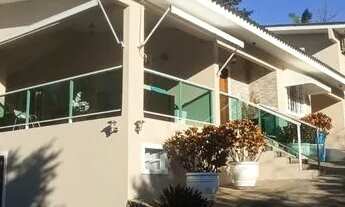 Imagem: Sítio com casa de alto padrão no Ratones