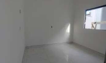 Imagem 2: Linda casa 3 quartos pronta pra morar no Parque 10, via pública