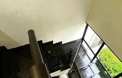 Imagem 5: Casa de condomínio sobrado para venda possui 278 metros quadrados com 4 quartos