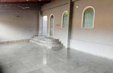 Imagem 6: Casa para fins comercial e residencial com 3 quartos sendo 1 suíte, ótima localização no A