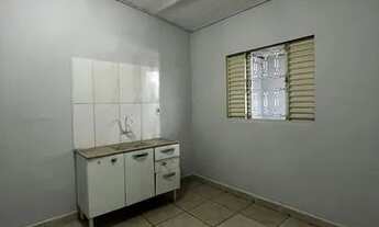 Imagem 4: Casa para aluguel tem 51 metros quadrados com 2 quartos em Centro - Anápolis - GO