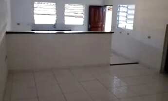 Imagem 3: Aluga-se casa Quarto com aluguel por R$1.050 /mês