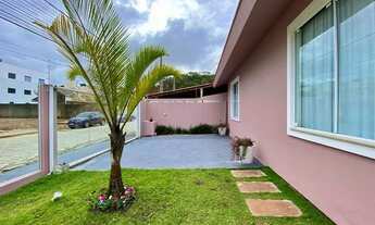 Imagem: Linda Casa com 2 Suítes e Área de Lazer