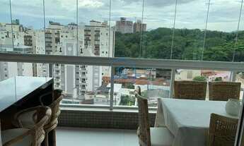 Imagem 7: Apartamento de alto padrão na Agronômica com 3 suítes e 3 vagas de garagem