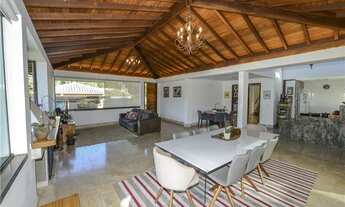 Imagem 7: A casa com vista para as montanhas