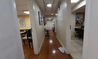 Imagem 5: Casa para aluguel e venda possui 472 metros quadrados em Icaraí - Niterói - RJ