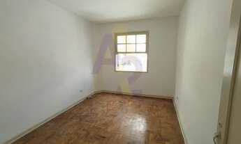 Imagem 4: Apartamento reformado, amplo, arejado e iluminado com 2 dormitórios e 1 vaga em Pinheiros