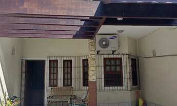 Imagem 3: Casa para venda possui 200 metros quadrados com 5 quartos