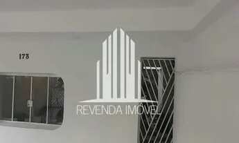 Imagem 2: Sobrado à venda na Aclimação com 255m² 4 dormitórios 3 suítes 4 banheiros 2 vagas