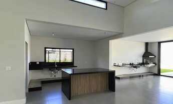 Imagem 7: Casa de condomínio térrea para venda tem 239 metros quadrados com 3 quartos