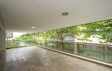 Imagem 2: Apartamento à venda no Leblon - Quadra da Praia - 3 Suítes 243m2 Rio de Janeiro / RJ
