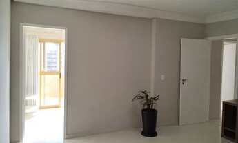 Imagem 4: Cobertura para venda tem 237 metros quadrados com 3 quartos, sendo 1 suíte e 4 vagas de ga