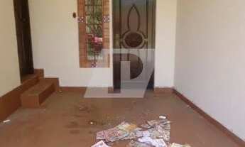 Imagem 2: CASA COM VOCAÇÃO COMERCIAL PARA LOCAÇÃO NO BAIRRO VILA REZENDE EM PIRACICABA-SP