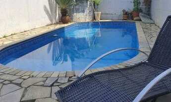 Imagem 2: Cód.: 13379 - Sobrado de 260m² com 03 suítes e planejados com área gourmet.04 vagas de gar