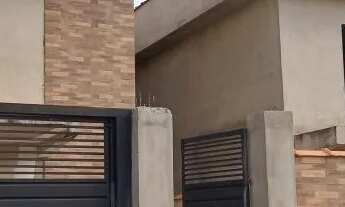 Imagem: C323 - Casa nova com três dormitório em