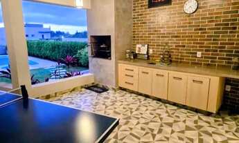 Imagem 2: Casa Térrea com 4 Suites, Piscina e 4 vagas no Condomínio Flamboyant, Bragança Paulista