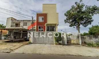 Imagem: Casa de condomínio em Rua Dea Coufal