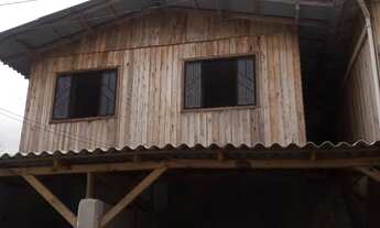 Imagem: Aluga se casa em itajai. No piso superior