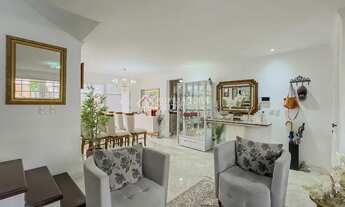 Imagem 3: Sobrado e dormitórios