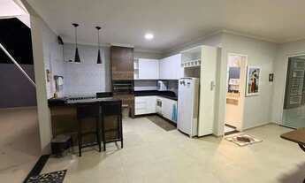 Imagem 7: Imóvel para aluguel possui 263 metros quadrados com 5 quartos em Boa Vista - Paço do Lumia