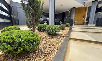 Imagem 2: Casa à venda, com 199,05m², distribuídos em 3 quartos, sendo 1 suíte e 1 tipo apartamento