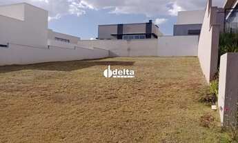 Imagem 4: Terreno em condomínio disponível para venda no bairro Granja Marileusa em Uberlândia-MG