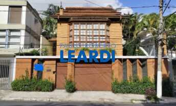 Imagem: SOBRADO - VILA MADALENA - SP