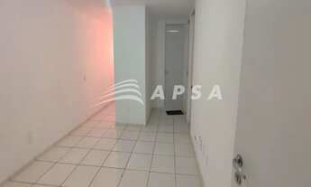 Imagem 2: 2 QUARTOS, 1 BANHEIRO, SEGUNDO ANDAR (APENAS UMA ESCADA), BEM VENTILADO. CONDOMÍNIO COM PI