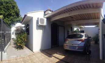 Imagem 2: Casa para Venda em Presidente Prudente, CEREJEIRAS, 5 dormitórios, 2 banheiros, 2 vagas