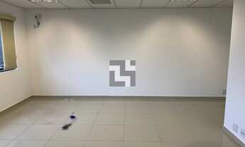 Imagem 2: Sala Comercial na Barra Funda pronta para uso / 75m² / 2 vagas de garagem