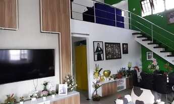 Imagem: Casa no Conj. Médice II com aprox. 400m2