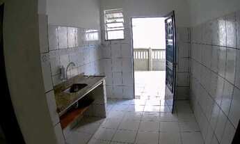 Imagem 3: Casa em pequena vila tranquila