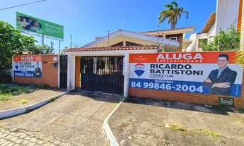 Imagem 2: Casa em Ponta Negra com localização privilegiada