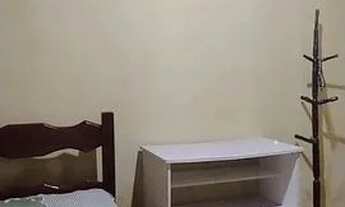 Imagem 2: Alugo um quarto independente