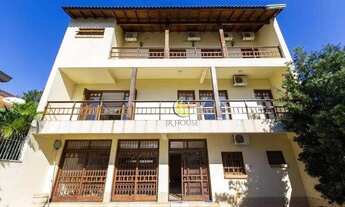 Imagem 2: EXCELENTE CASA Casa com 4 dormitórios