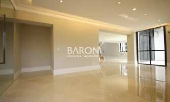 Imagem 6: Apartamento duplex em Higienópolis, com 285m² úteis, acabamento de primeira, claro, amplo