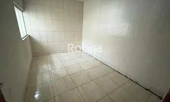 Imagem 4: Casa para alugar, 2 quartos, 1 vaga, Custódio Pereira - Uberlândia/MG - R$ 1.100,00