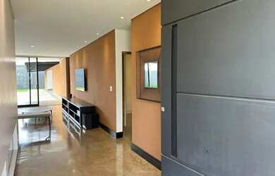 Imagem 3: VSC155- Casa em Alphaville Litoral Norte II para venda tem 240 metros quadrados com 4 quar